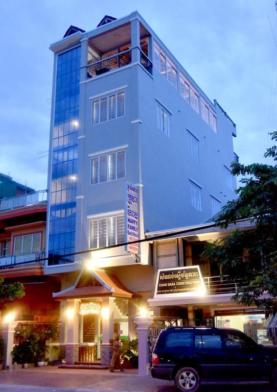 Happy​​ Family Guesthouse Kampot Exterior foto