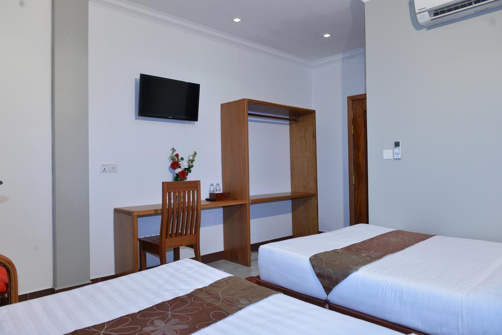 Happy​​ Family Guesthouse Kampot Exterior foto