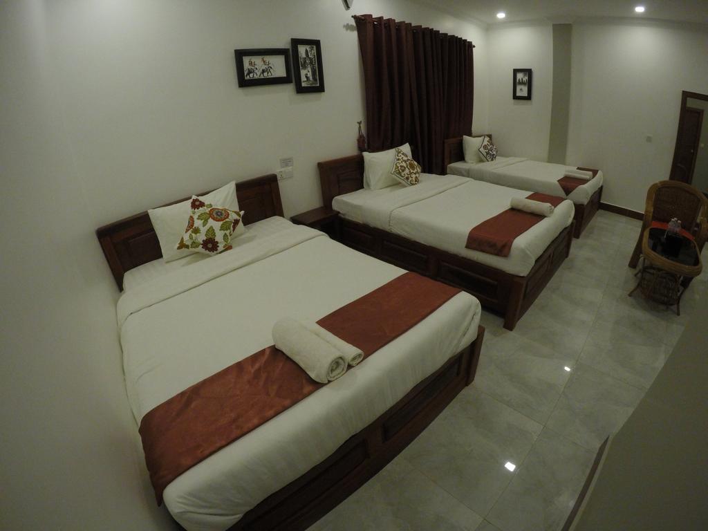 Happy​​ Family Guesthouse Kampot Exterior foto