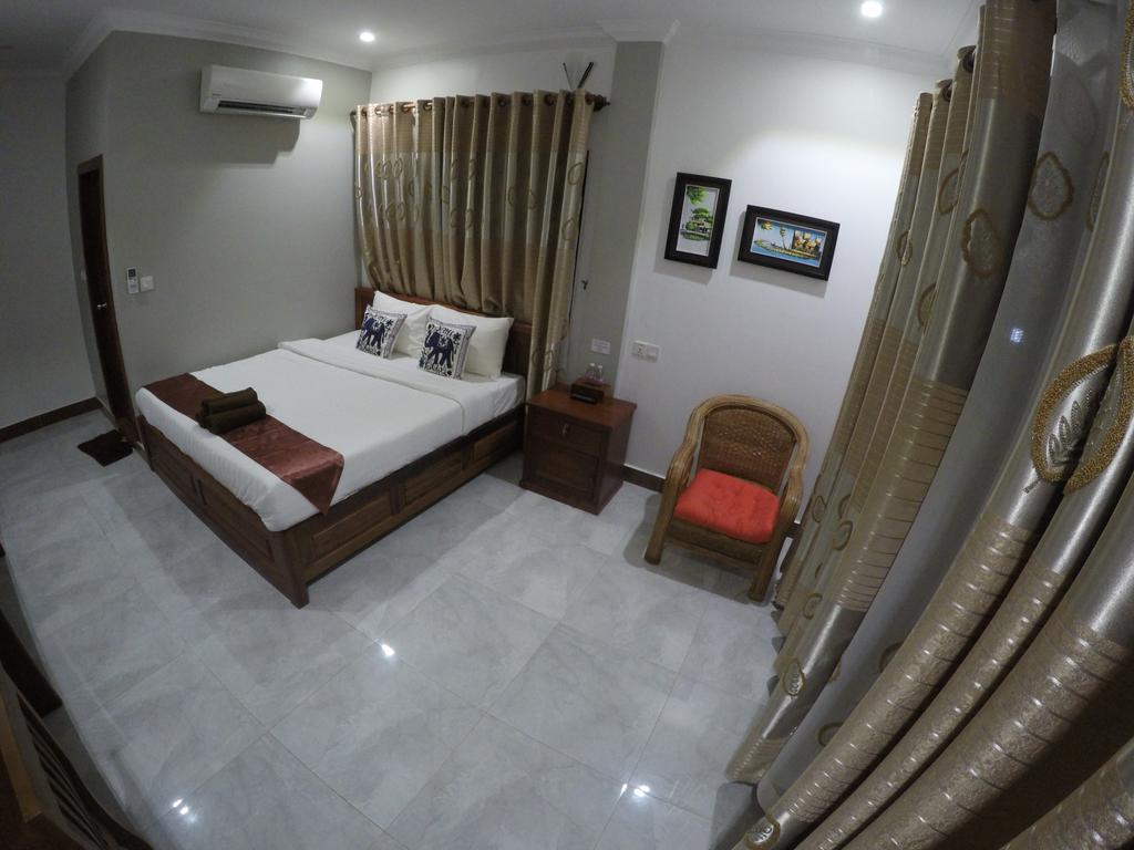 Happy​​ Family Guesthouse Kampot Exterior foto
